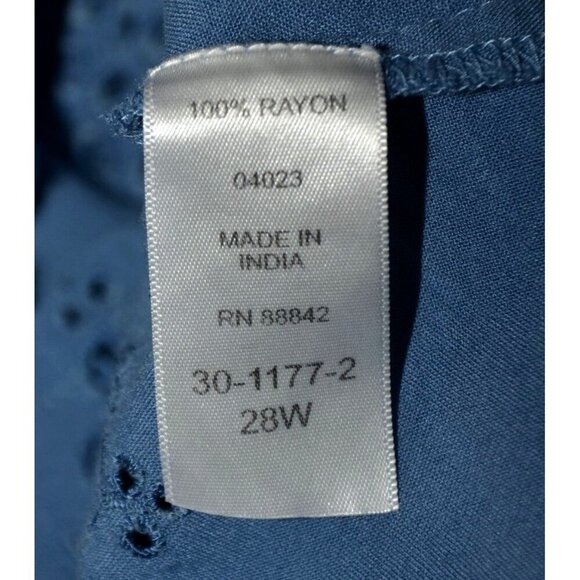 Roaman's Women's 28W Blue Eyelet Blouse Tunic Top Button Front 3/4 Sleeve Comfy - Picture 13 of 14